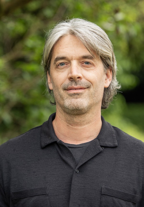 Vaste | matthias-redim-couleur-zoom.jpg