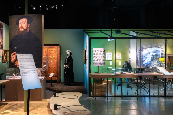 Vaste | vaste-ping-pong-hilighting-fleurs-bintinais-def-louis-skipwith50.jpg