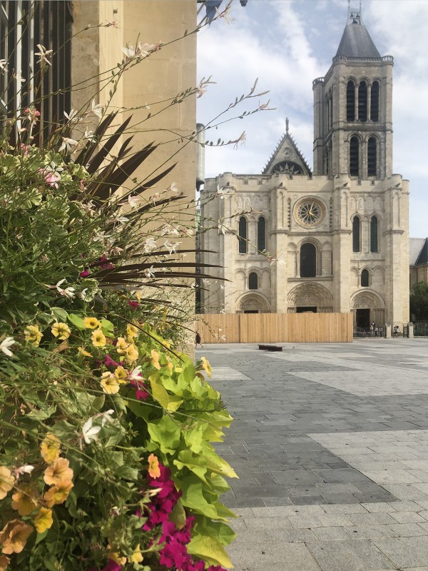 Vaste | fleche-basilique-saint-denis-vaste-bd.jpg